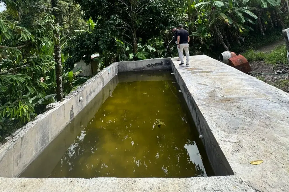 Pekerjaan Finishing Kolam Renang Pak Angga Tabanan