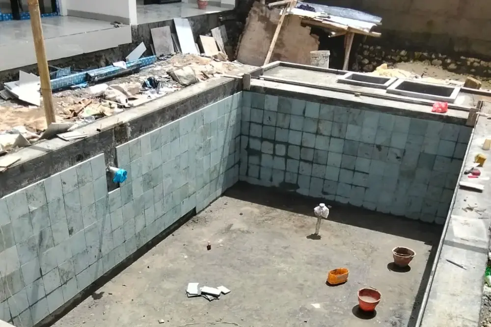 Projek Pembuatan Kolam Renang Bapak Widana
