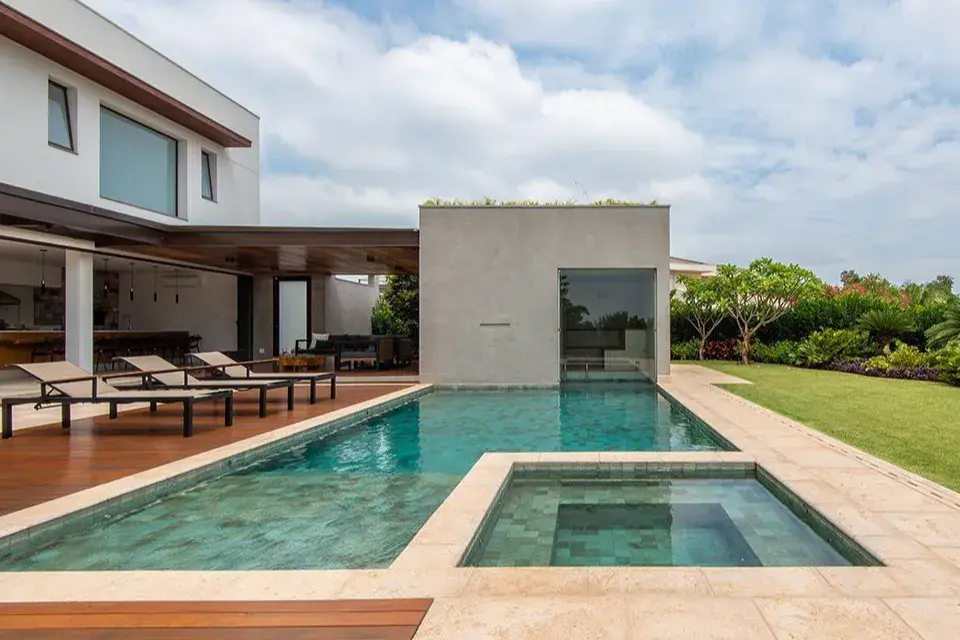 kontraktor kolam renang minimalis