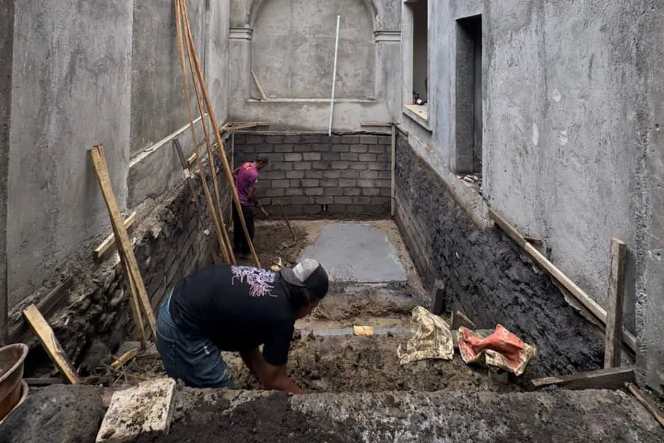 Pemasangan Bekisting Permanen